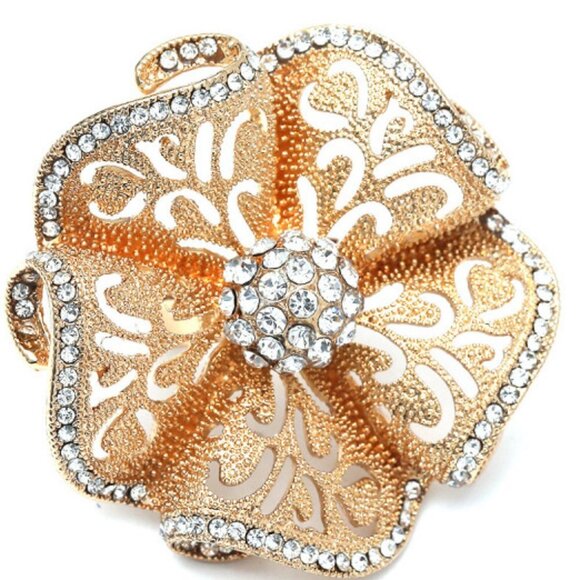Exaggerated Rhinestone Floral Ring - Picture 2 of 5